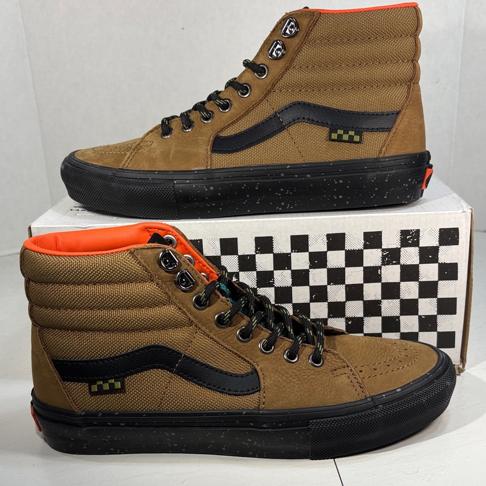 NWT Vans SK8 Hi Tops Outdoor Skate/Action Shoes Women’s 8.5 Men’s 7